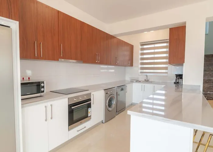 Σπίτι διακοπών Luxurioese Mit Privatem Pool Und Whirlpool By Interhome