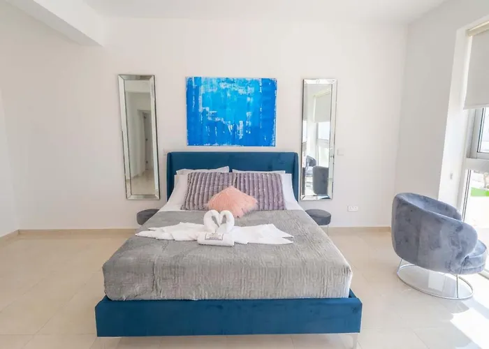 Luxurioese Mit Privatem Pool Und Whirlpool By Interhome * Πέγεια