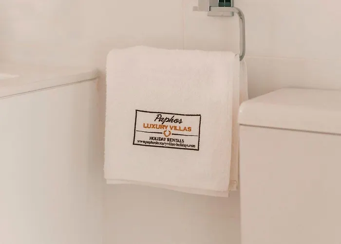 Luxurioese Mit Privatem Pool Und Whirlpool By Interhome Σπίτι διακοπών Πέγεια