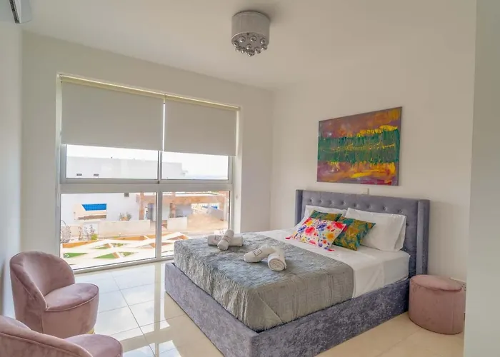 Σπίτι διακοπών Luxurioese Mit Privatem Pool Und Whirlpool By Interhome *