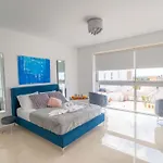 بيت للعطل Luxurioese Mit Privatem Pool Und Whirlpool By Interhome *