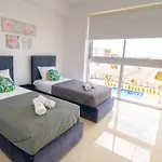 بيت للعطل Luxurioese Mit Privatem Pool Und Whirlpool By Interhome
