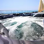 Luxurioese Mit Privatem Pool Und Whirlpool By Interhome بيت للعطل بييا