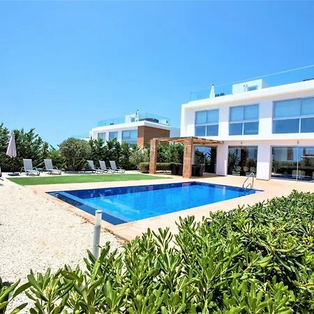 Luxurioese Mit Privatem Pool Und Whirlpool By Interhome *