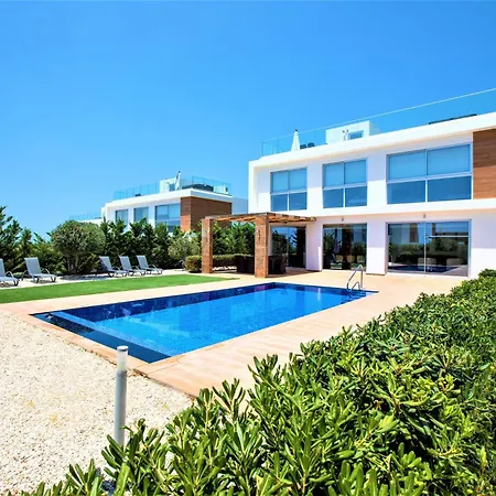Luxurioese Mit Privatem Pool Und Whirlpool By Interhome Pegeia