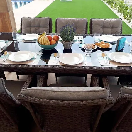 Luxurioese Mit Privatem Pool Und Whirlpool By Interhome Prázdninový dům Pegeia