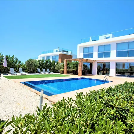 Luxurioese Mit Privatem Pool Und Whirlpool By Interhome Ferienhaus *