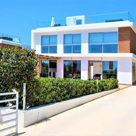 Prázdninový dům Luxurioese Mit Privatem Pool Und Whirlpool By Interhome Pegeia