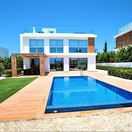 Luxurioese Mit Privatem Pool Und Whirlpool By Interhome * Pegeia