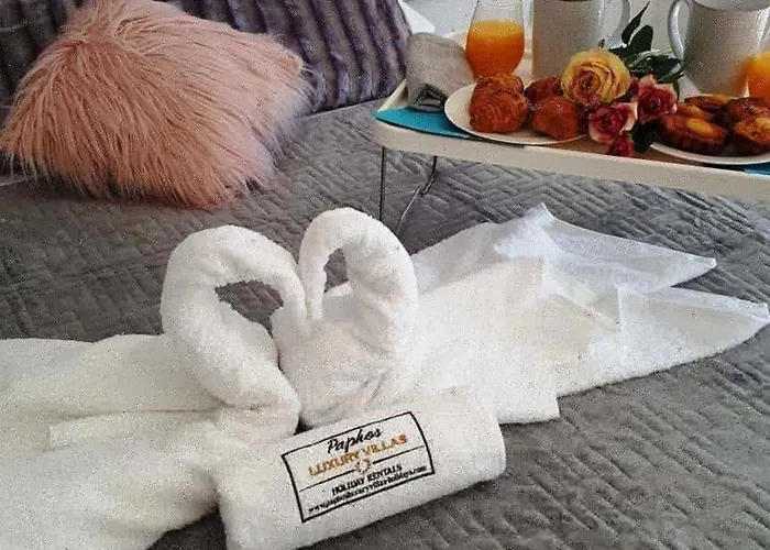 Luxurioese Mit Privatem Pool Und Whirlpool By Interhome Prázdninový dům *