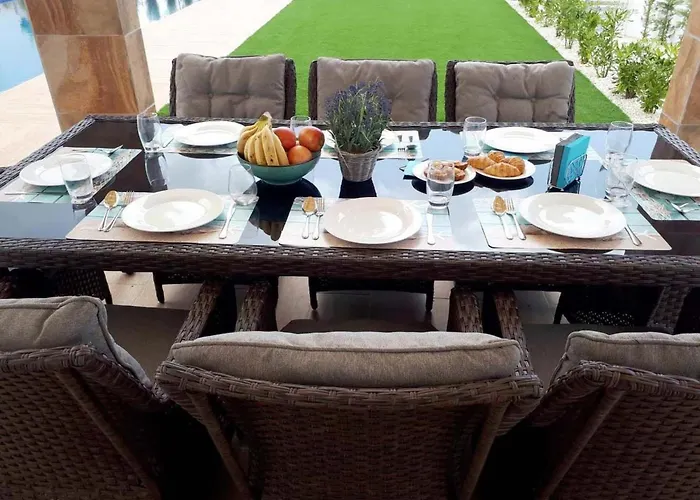 Luxurioese Mit Privatem Pool Und Whirlpool By Interhome Prázdninový dům Pegeia