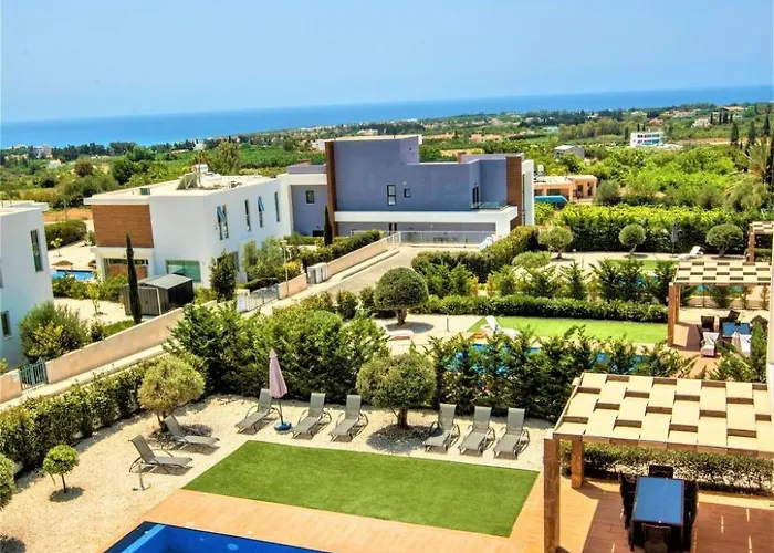 Luxurioese Mit Privatem Pool Und Whirlpool By Interhome *